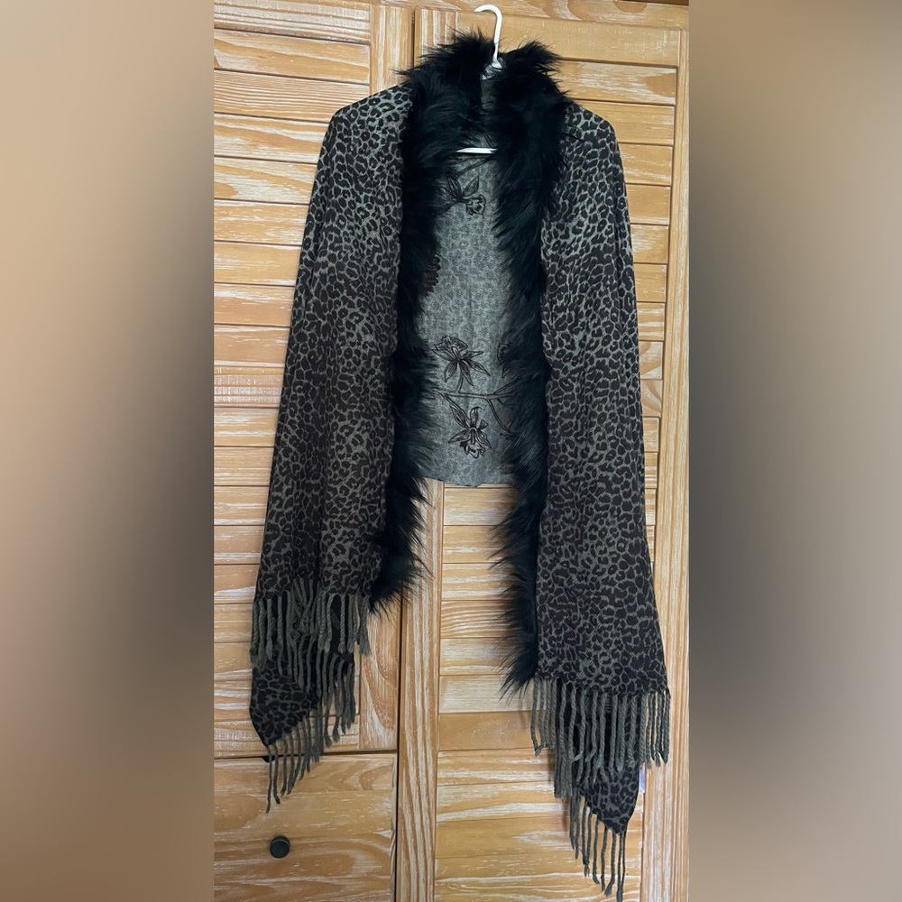 La Fiorentina Black and Brown Leopard Scarf with Faux Fur Trim